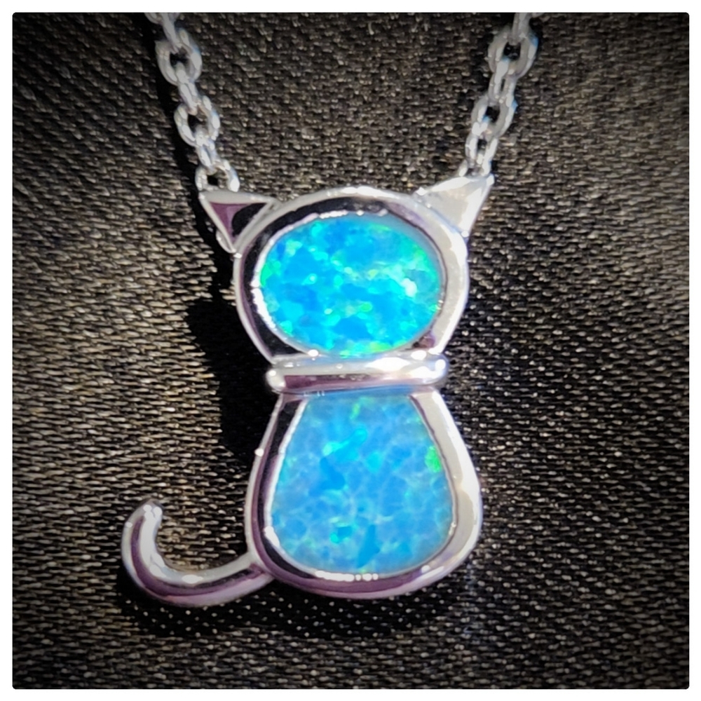 NWT Blue Opal Cat Necklace